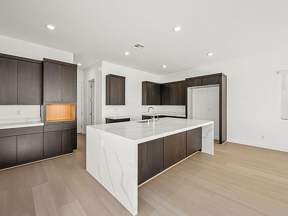 4 web or mls Lennar 10092 DECANO RIDGE ST 4