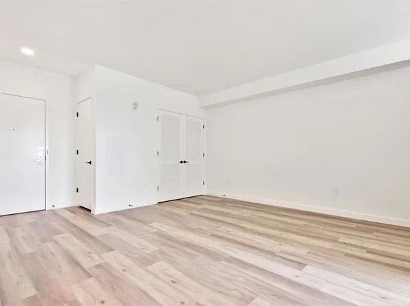 55 Jordan Avenue image 7 of 28