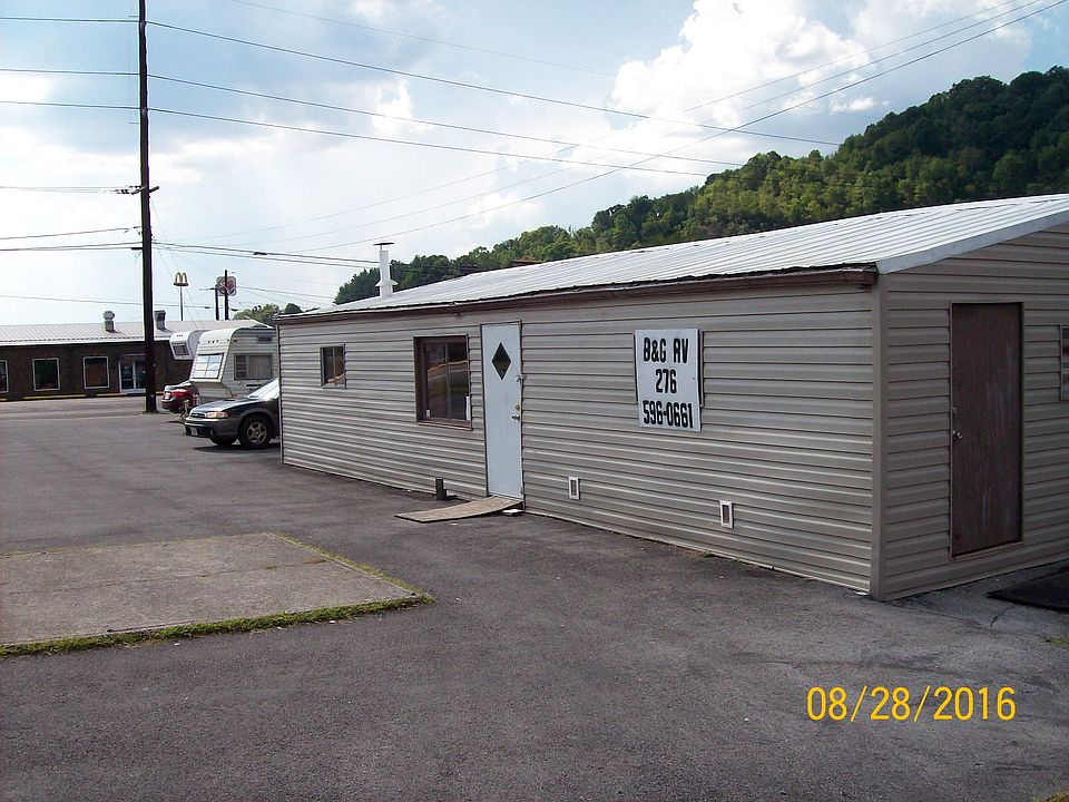 2nd image of 205 Rockbridge Ave