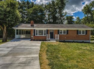 633 Old Airport Rd, Bristol, VA 24201