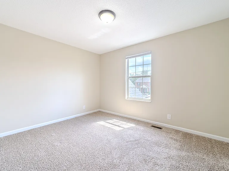1711 Baltimore Dr #B — Photo 8