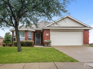 626 Diamond Creek Dr, Forney, TX 75126