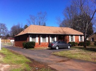 1131 Archdale Dr, Charlotte, NC 28217