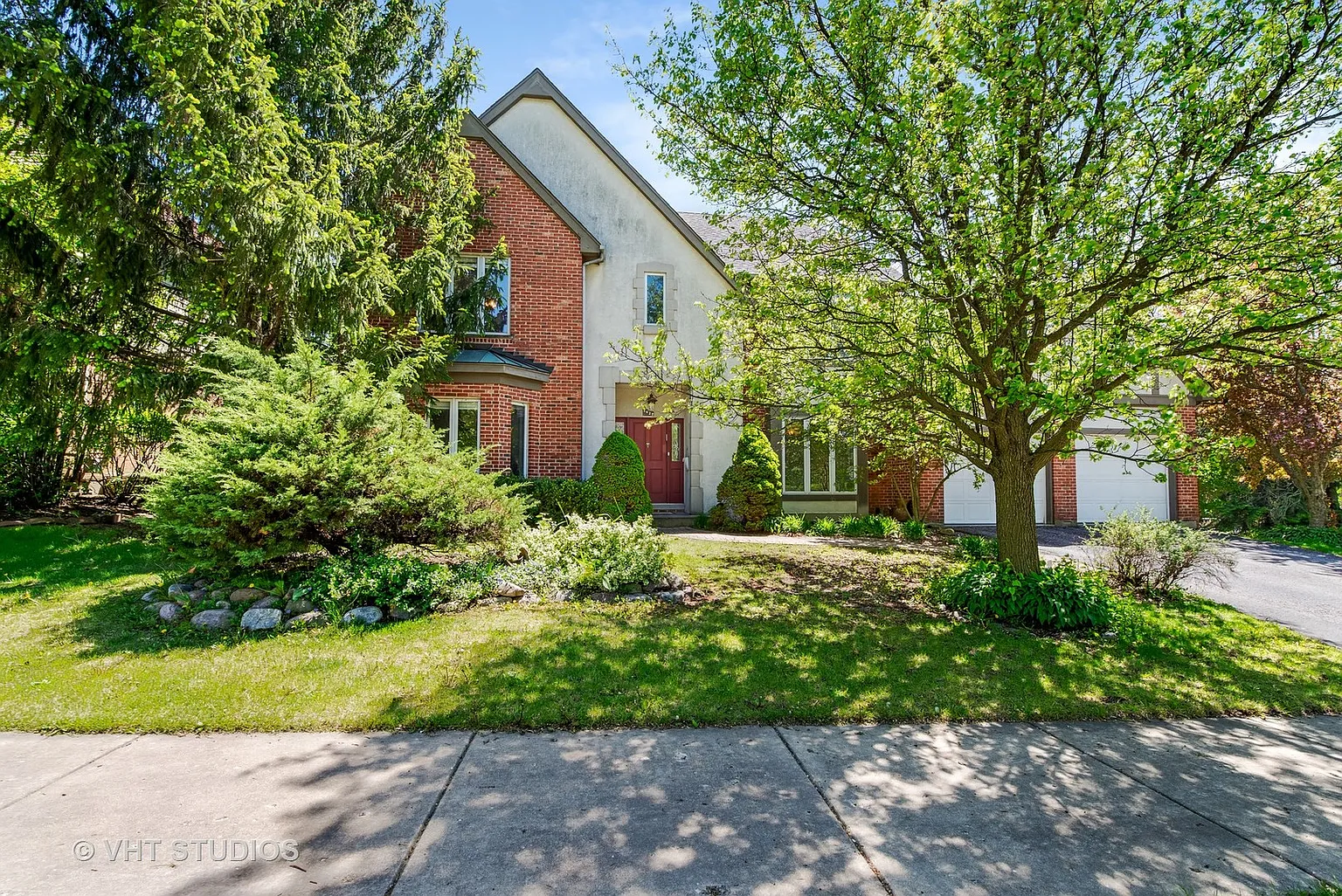 1427 Walters Ave photo 1