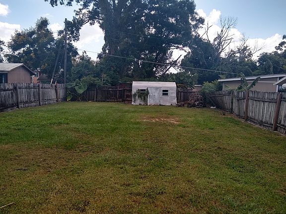 2nd image of 1818 Courtland St