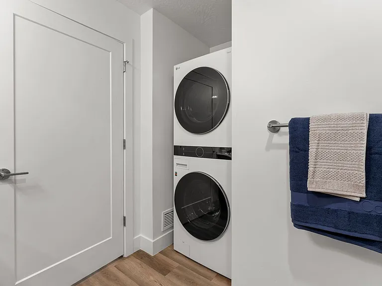 Brand New Modern Apartments at Ascesa — Photo 20