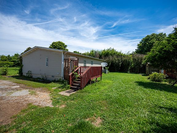2nd image of 101 Viking Ln