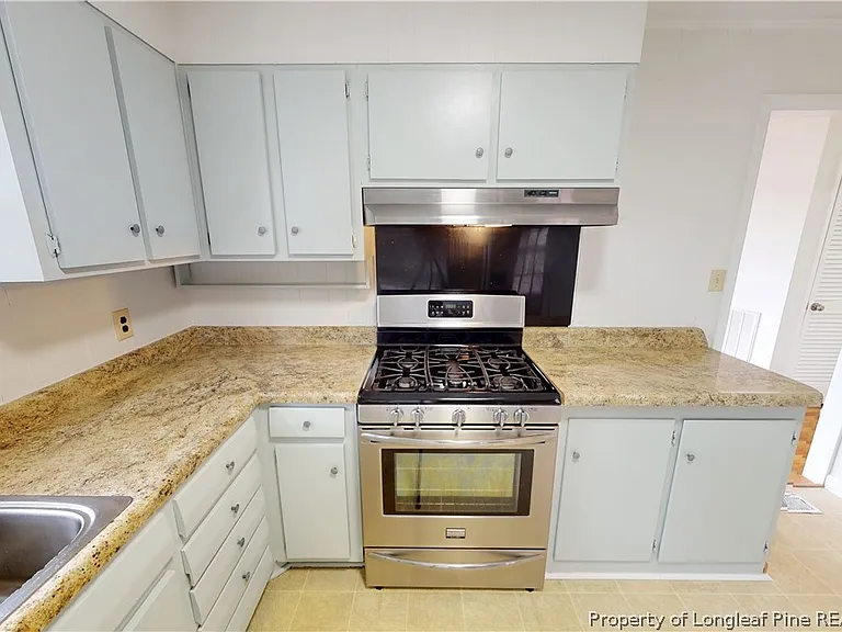 4020 Welmont Dr — Photo 6