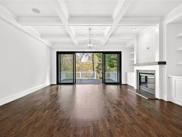 2063 Mason Mill Rd — Photo 17
