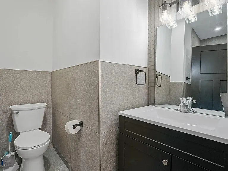 2278 Ridgeway Ave #2278 — Photo 8