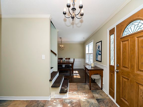 5th image of 2301 Ridgefield Rd