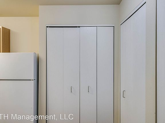 5th image of 501 King St