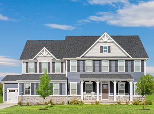 9800 Thoroughbred Rd, Warrenton, VA 20187