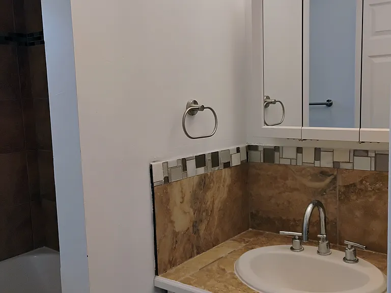 1205 Lair Ave — Photo 7