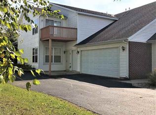 10167 Monarch Rd, Roscoe, IL 61073