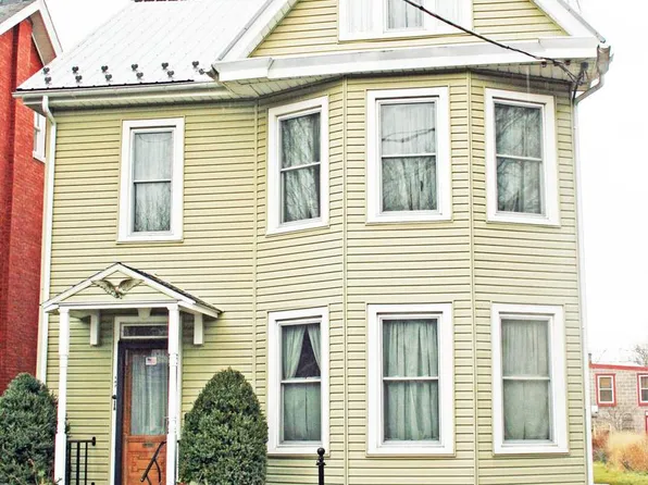 147 S Spruce St, Lititz, PA 17543