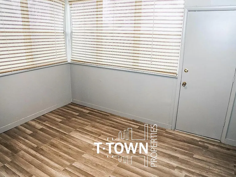 5966 E 27th Pl — Photo 13