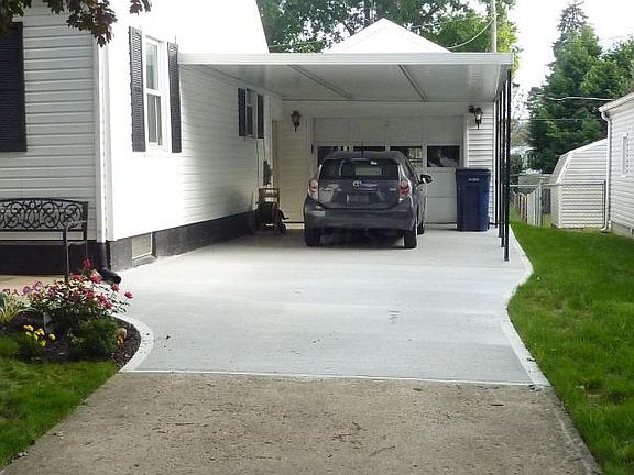 3rd image of 1019 Fairbanks Ave