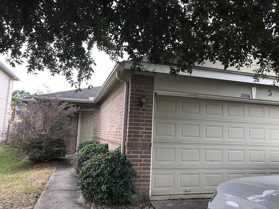 2nd image of 2006 Adobe Stone Dr