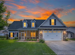 522 Hammond Farms Rd, Hope Mills, NC 28348