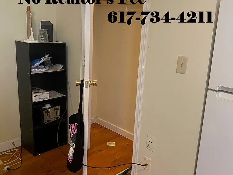 1126 Commonwealth Ave — Photo 3