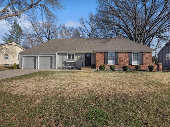 8200 W 96th Ter, Overland Park, KS 66212
