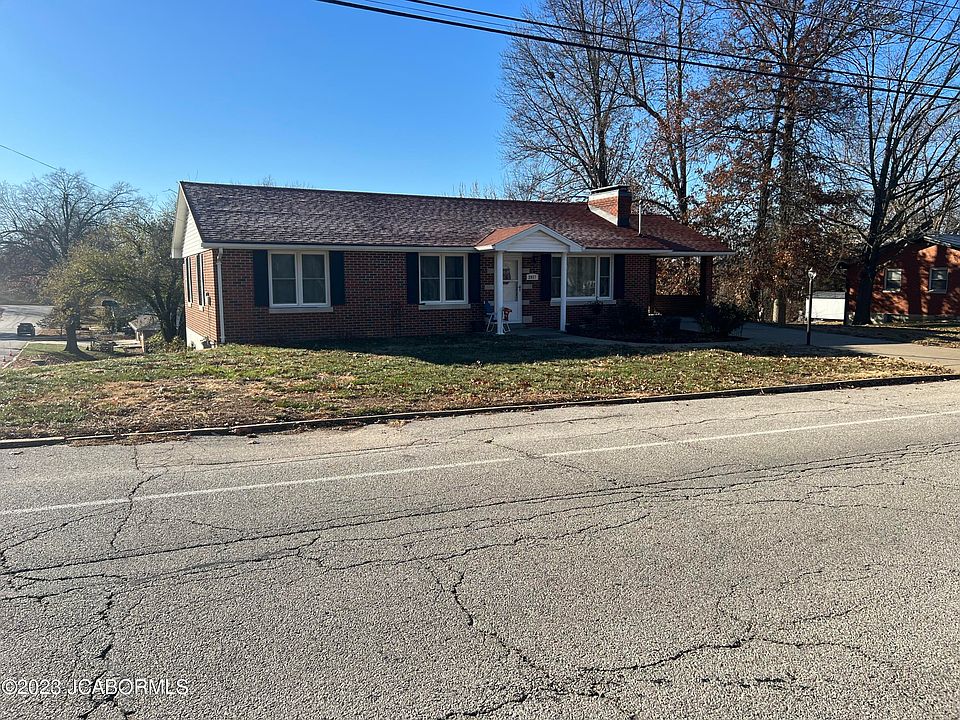 1st image of 2017 W Edgewood Dr