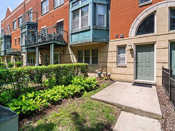 2nd image of 4518 S Woodlawn Ave