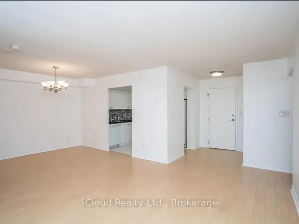 135 Hillcrest Ave, Mississauga, ON