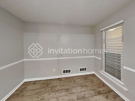 4th image of 145 Creekmont Ct