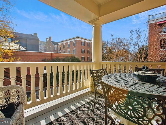 5th image of 540 2nd St APT 204