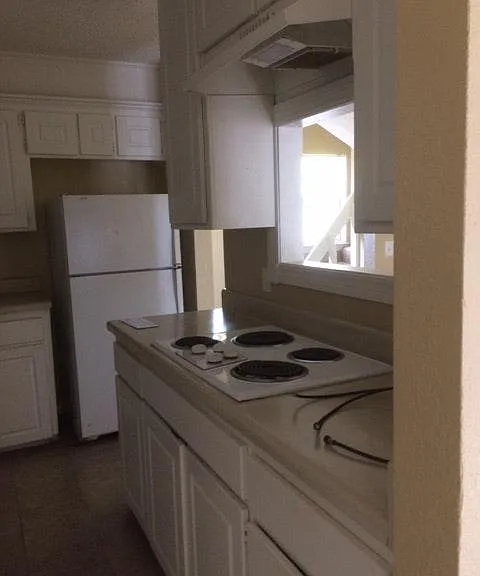 626 NW 8th St — Photo 5