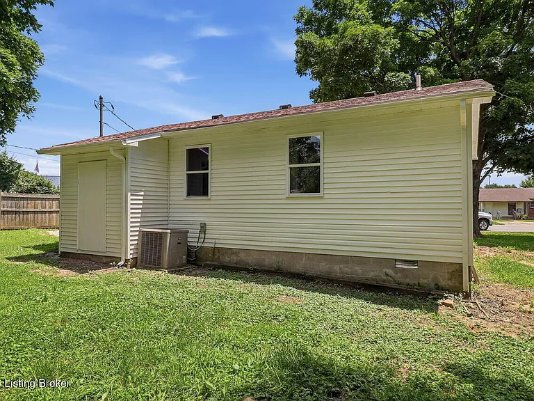 111 Evergreen Ct — Photo 24
