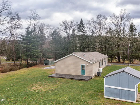 615 Country Club Rd, Mount Union, PA 17066