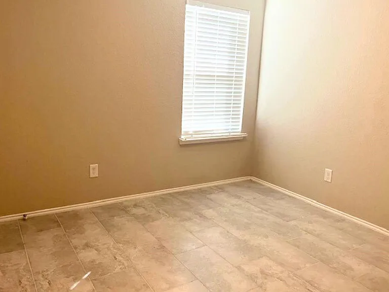 8310 Rose Petals Ln — Photo 19
