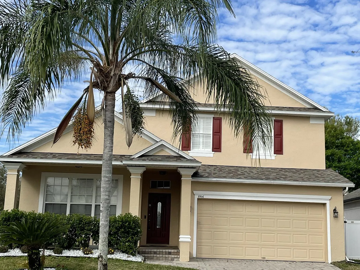 4 bed, 2.5 bath, 2435 sqft, $3,400 — Photo 1
