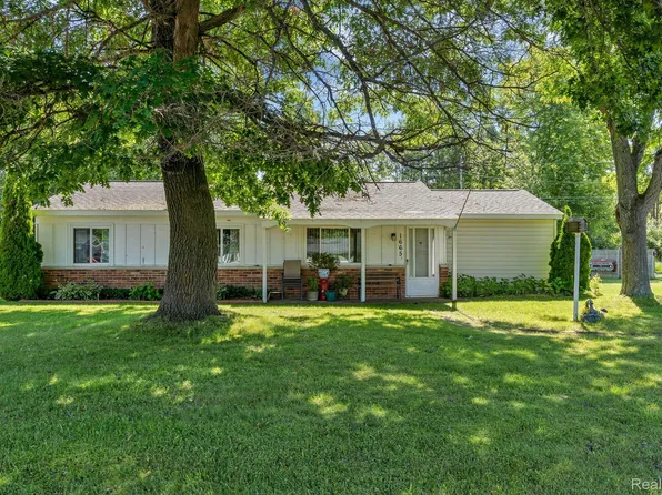 1665 Michael St, Ortonville, MI 48462