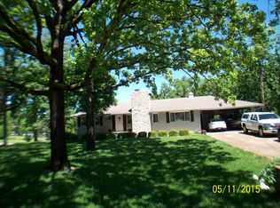 290 Parkside Dr, Hollister, MO 65672