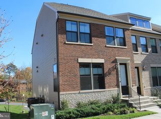 3733 Powell Ln, Falls Church, VA 22041