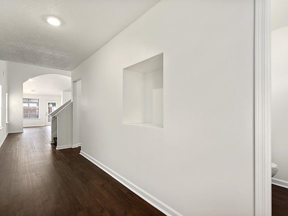 4th image of 4820 Pine Forest Dr