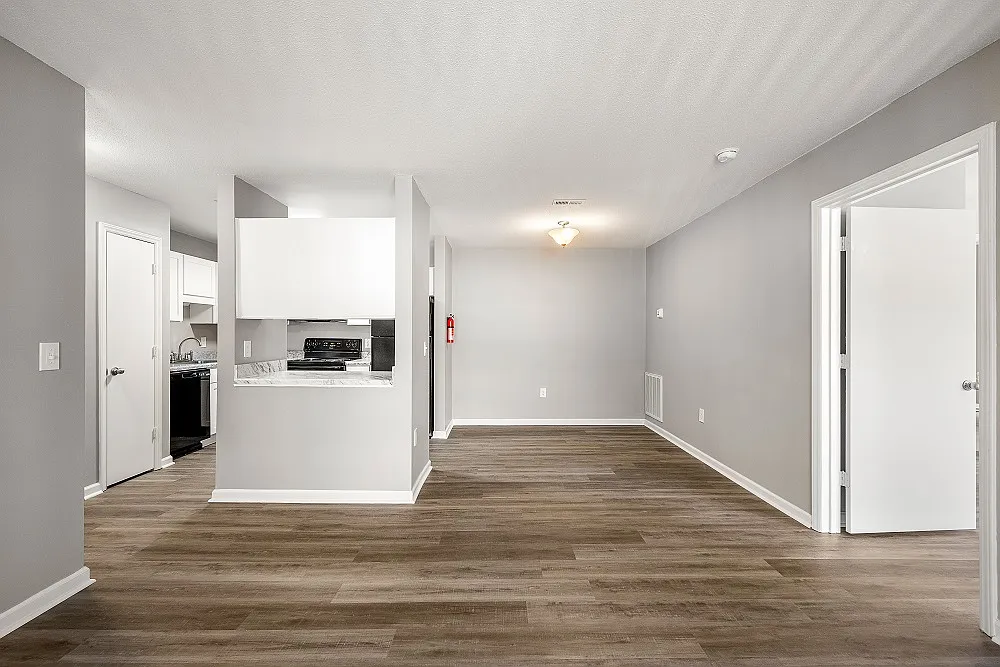 High Ridge Apartments — Photo 2
