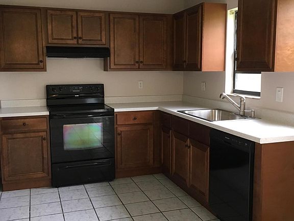 3rd image of 440 Mercury Ave SE APT B