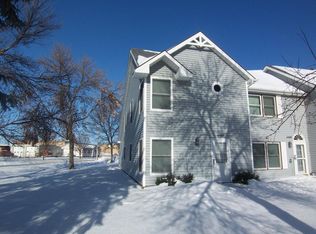 1407 8th St S, Brookings, SD 57006
