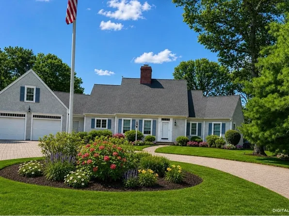 9 Bakers Pond Rd, South Dennis, MA 02660