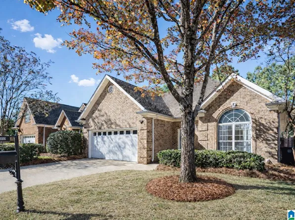 912 Castlemaine Dr, Birmingham, AL 35226