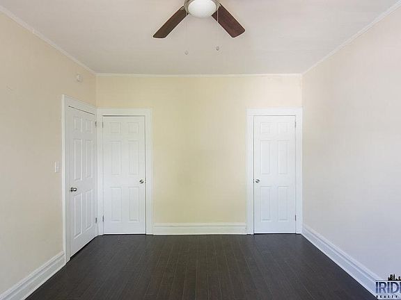 3rd image of 532 Sanford Ave