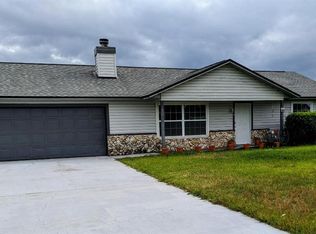 18 Almond Rd, Ocala, FL 34472