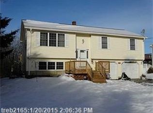 15 Charles St, Hampden, ME 04444
