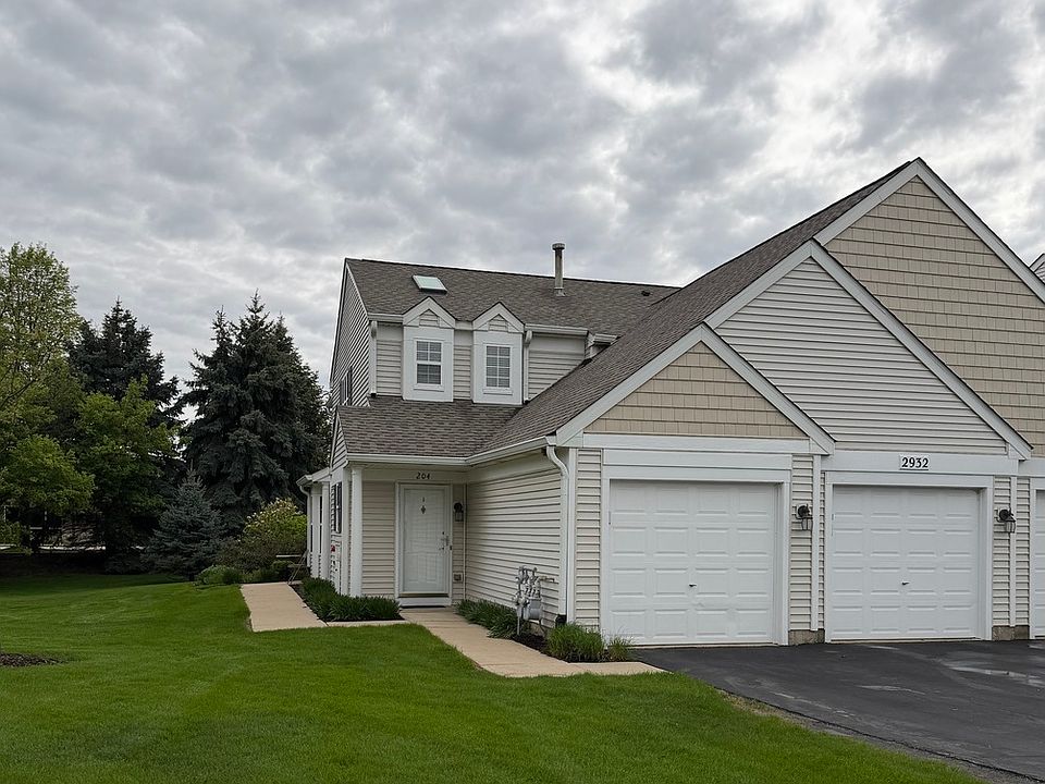 1st image of 2932 Bartlett Ct Unit 204