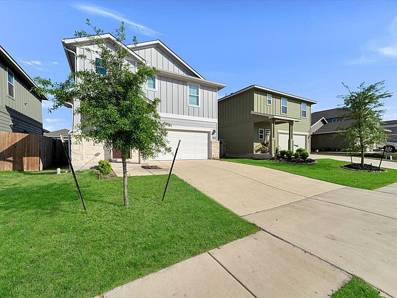 2nd image of 152 Mason Hill Ln